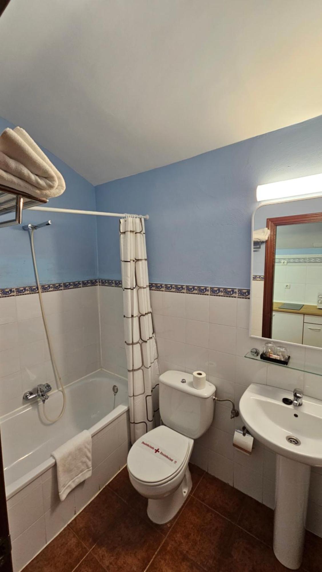 Hostal Albe Carrión de los Condes Exterior foto